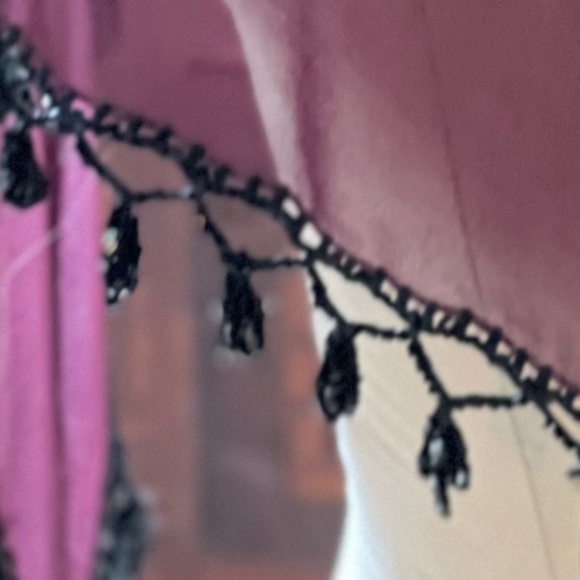 Mimi Shawl with black beading - Picture 4 of 4